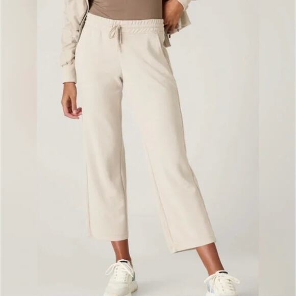 ATHLETA Seasoft Straight Pants Abalone Grey Cream Beige {3O18} - Picture 1 of 6